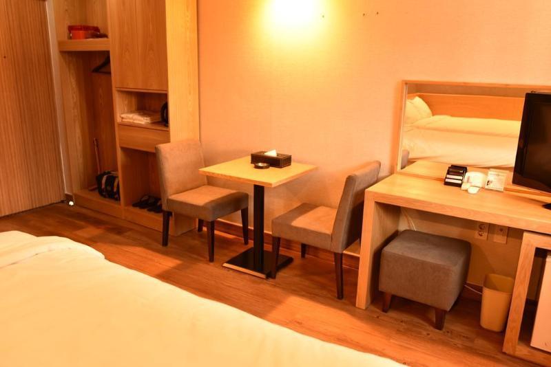 Dawn Beach Hotel Busan Extérieur photo