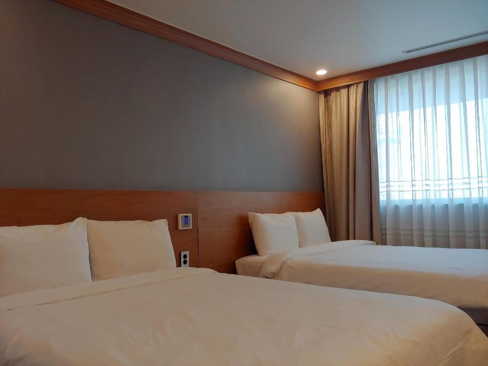 Dawn Beach Hotel Busan Extérieur photo