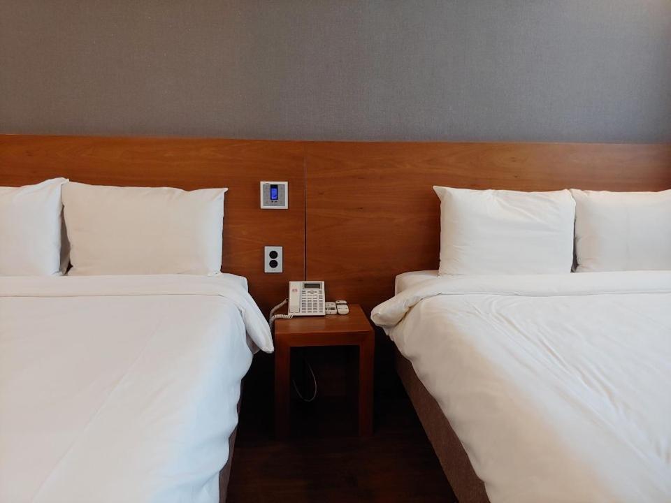 Dawn Beach Hotel Busan Extérieur photo